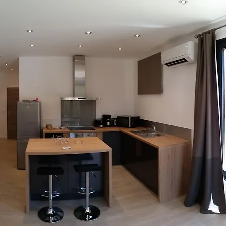 Particulier Parking Gratuit Piscine Chauffee Отель