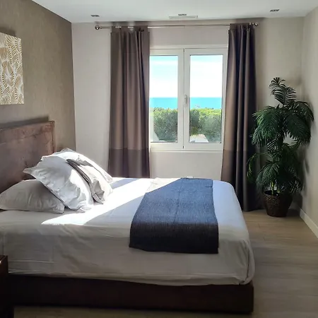 Particulier Parking Gratuit Piscine Chauffee Каси