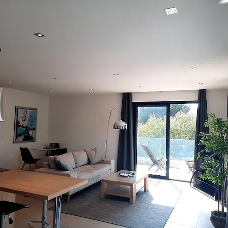 Particulier Parking Gratuit Piscine Chauffee 4*