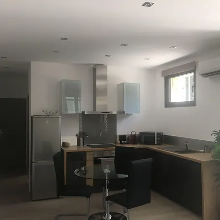 Particulier Parking Gratuit Piscine Chauffee